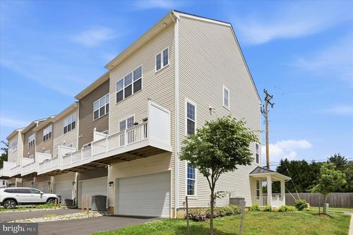 41 Ways Ln, KENNETT SQUARE, PA, 19348-2459 | Card Image
