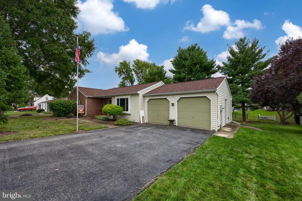 Norhurst Rd, York, PA 17402