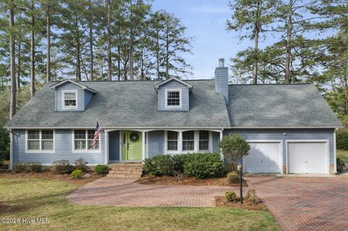 800 Arcane Cir, New Bern, NC, 28562-7310 | Card Image