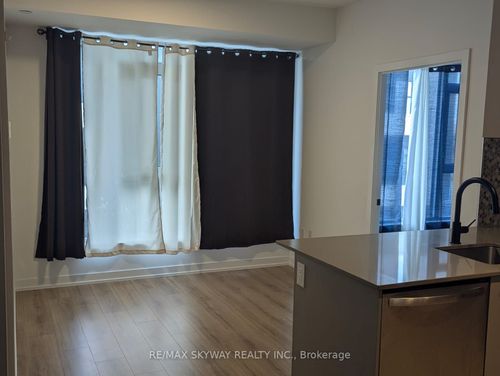 203-10 Lagerfeld Dr, Brampton, ON, L7A5L3 | Card Image