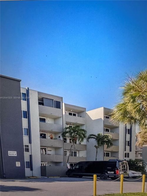 1241-10090 Nw 80th Ct, Hialeah Gardens, FL, 33016-2255 | Card Image