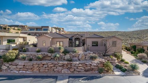 2464 E Granite Way, St George, UT, 84790-6191 | Card Image
