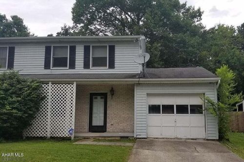 1148 Creekside Dr, Altoona, PA, 16601-9527 | Card Image