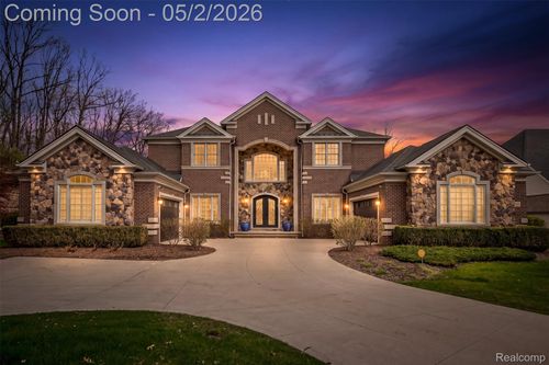 2482 Highland Dr, Ann Arbor, MI, 48105-1089 | Card Image