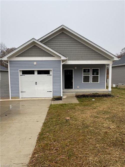 1231 Saint Regis Dr, Burlington, NC, 27217-8752 | Card Image