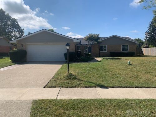 2272 Berrycreek Dr, Kettering, OH, 45440-2621 | Card Image