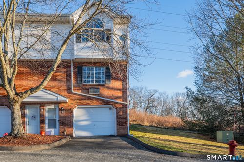 apt-k12-24 Blueridge Dr, Waterbury, CT, 06704-1650 | Card Image