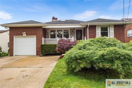 20 Cleveland Ave, South River, NJ, 08882-1411 | Card Image