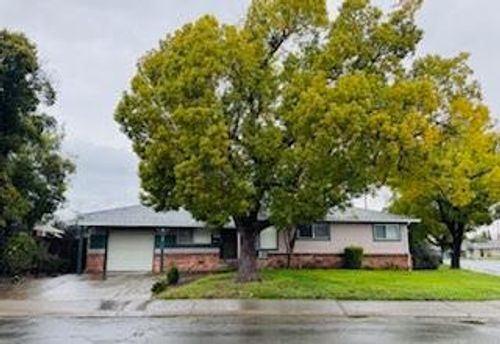 2081 Quincy Ave, Sacramento, CA, 95822-5203 | Card Image