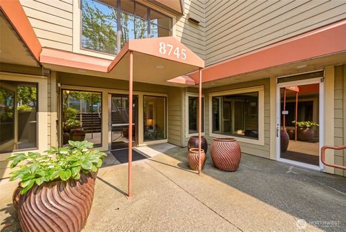 a-8745 Greenwood Ave N, Seattle, WA, 98103-3650 | Card Image