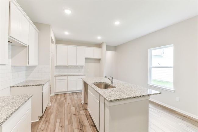 2113 Caney Creek Ln, House other with 3 bedrooms, 2 bathrooms and 2 parking in Conroe TX | Image 7