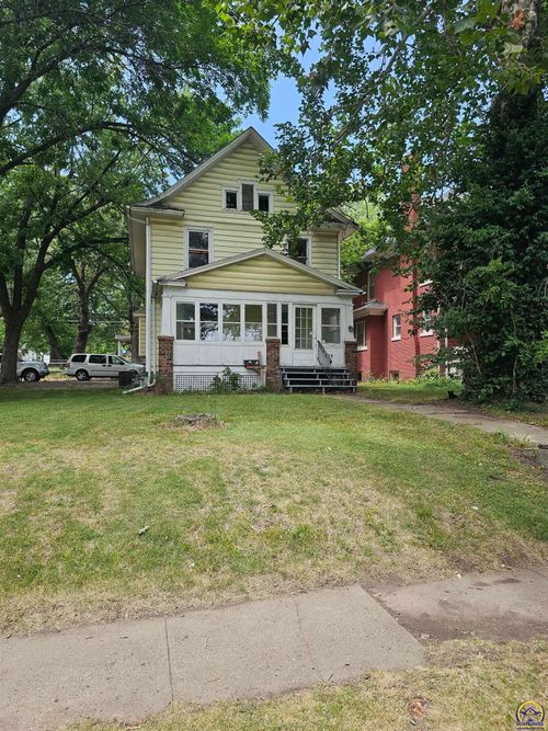 135 Sw Taylor St, Topeka, KS, 66603 | Card Image