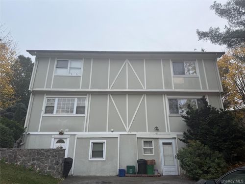 49 Phyllis Dr, Pomona, NY, 10970-2630 | Card Image