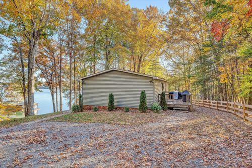 524 Fox Chase Rd, Wirtz, VA, 24184-1906 | Card Image