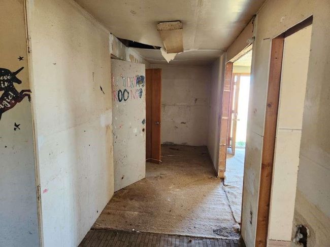 1029 Avenue J, House other with 3 bedrooms, 1 bathrooms and null parking in Tahoka TX | Image 6