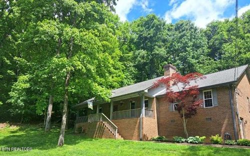 3848 Dovefield Ct, Louisville, TN, 37777-4826 | Card Image