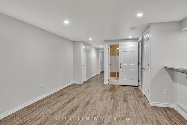686 Corrigan Cres, House other with 4 bedrooms, 2 bathrooms and 4 parking in Peterborough ON | Image 34
