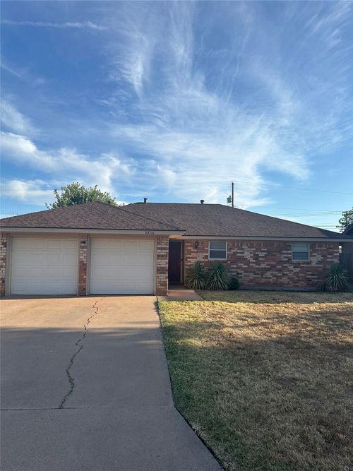5256 Benbrook St, Abilene, TX, 79605-3514 | Card Image