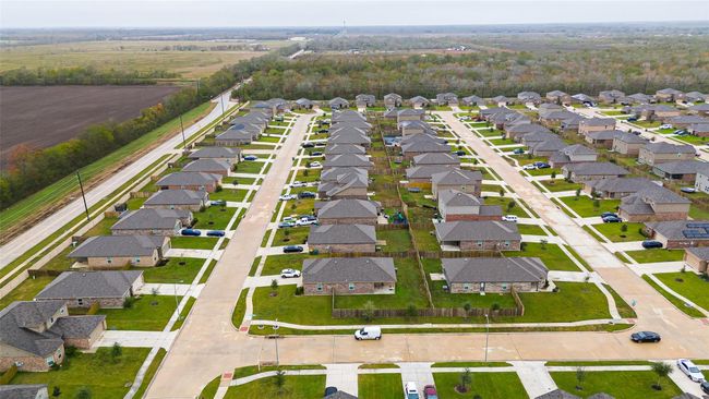 9915 Garnet Grove Dr, House other with 4 bedrooms, 2 bathrooms and 2 parking in Iowa Colony TX | Image 43