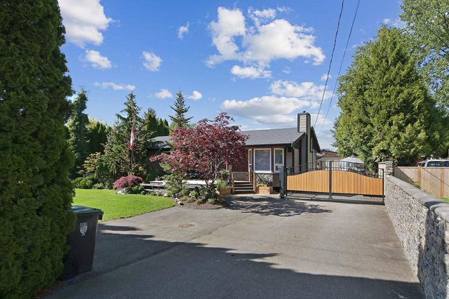 26561 29 Avenue, House other with 3 bedrooms, 2 bathrooms and 6 parking in Langley BC | Image 4