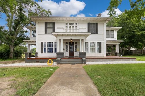 405 E Neches St, Palestine, TX, 75801-4427 | Card Image