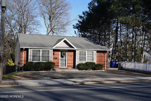 380 Navesink Ave, Highlands, NJ, 07732-1323 | Card Image