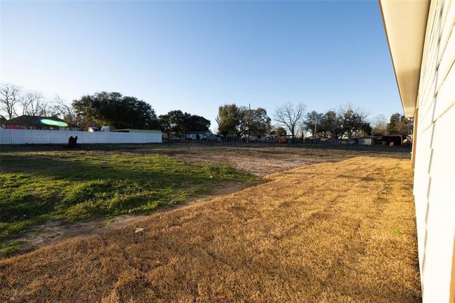 20733 Emerald St, House other with 4 bedrooms, 2 bathrooms and null parking in Prairie View TX | Image 17