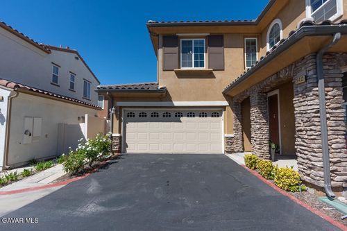 20413 Janzer Ct, Santa Clarita, CA, 91350-8512 | Card Image