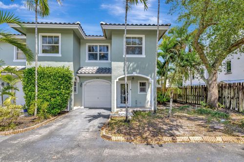808 Sw 4th Ave, Fort Lauderdale, FL, 33315-3876 | Card Image