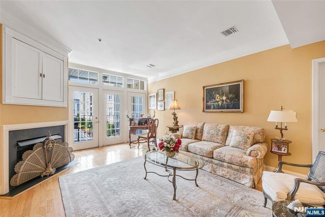 7108 Ravenscroft Rd, Condo with 2 bedrooms, 2 bathrooms and null parking in Clifton NJ | Image 8