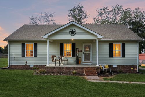 370 Joyce Cir, Lafayette, TN, 37083-3350 | Card Image