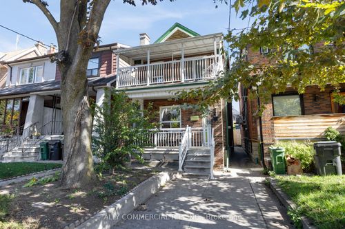 29 Harvie Ave, Toronto, ON, M6E4K2 | Card Image