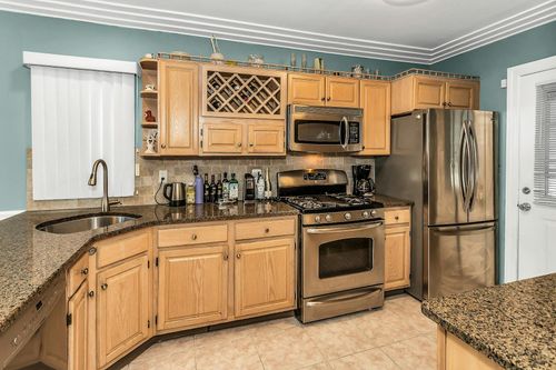 85 252nd St, Bellerose, NY, 11426-2130 | Card Image
