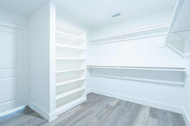 8006 17 Th Green Dr, House other with 3 bedrooms, 2 bathrooms and 2 parking in Humble TX | Image 27