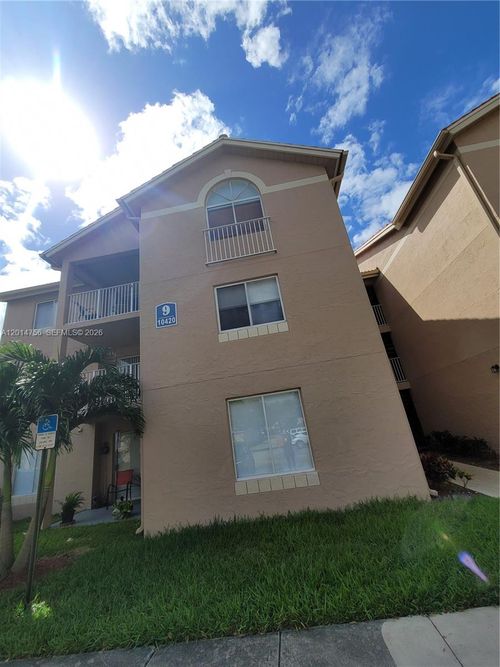105-10420 Sw 158th Ct, Miami, FL, 33196-3692 | Card Image