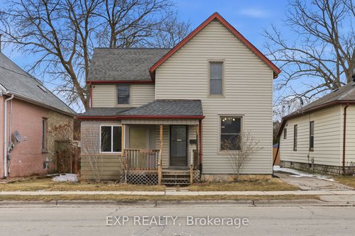 225 Ross St, Saint Thomas, ON, N5R3Y5 | Card Image