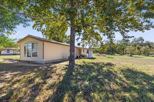 unit-b-1411 Democrat St, Blanco, TX, 78606-5847 | Card Image