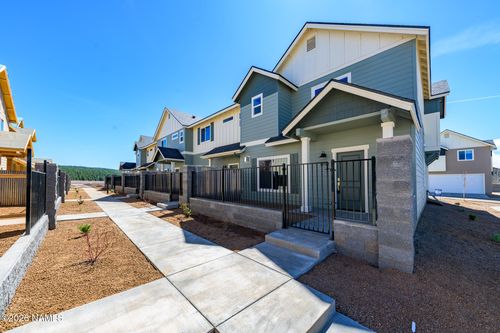 12102 Bliss Ave, Bellemont, AZ, 86015-3307 | Card Image