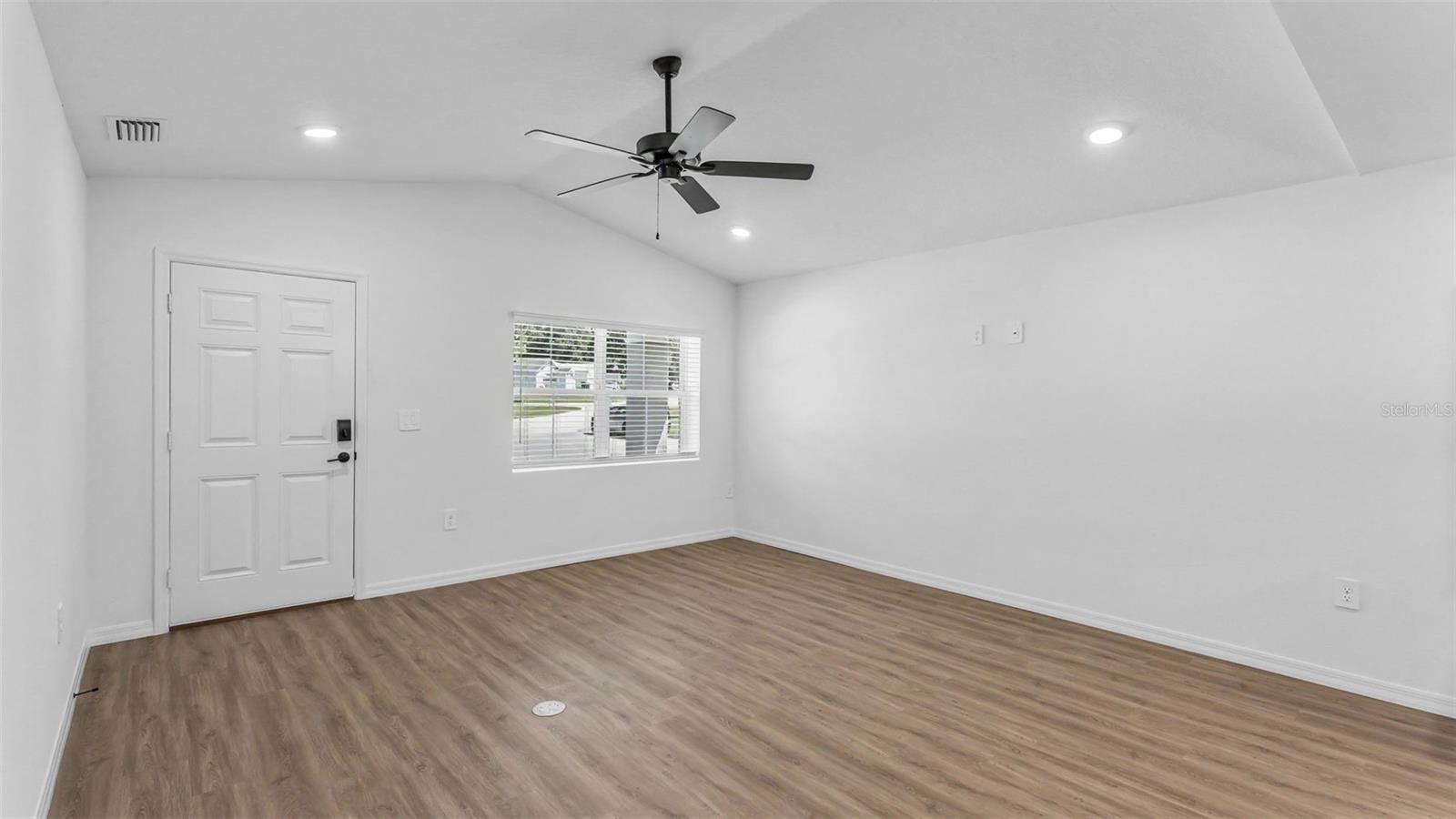 Residential in LAKELAND 2