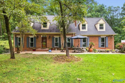 119 Arbery Dr Nw, Huntsville, AL, 35806-2219 | Card Image