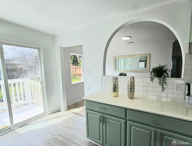 21235 Kahlert St, House other with 3 bedrooms, 2 bathrooms and 1 parking in Castro Valley CA | Image 16