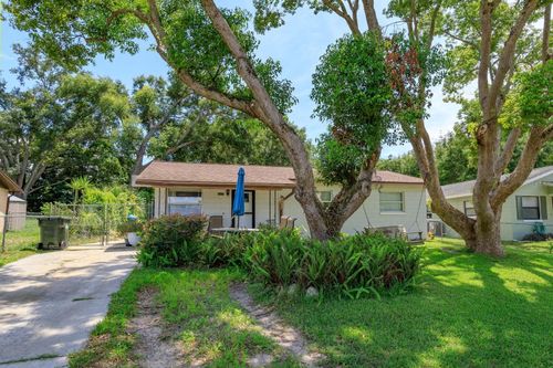 1005 W Montrose St, CLERMONT, FL, 34711-2057 | Card Image