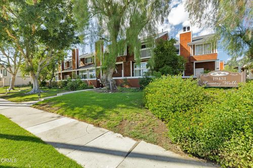 6-19431 Sherman Way, Reseda, CA, 91335 | Card Image