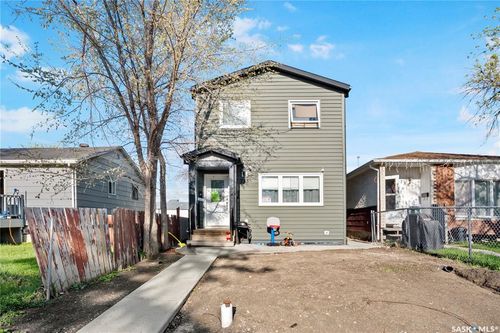 753 Rae St, Regina, SK, S4T2B1 | Card Image