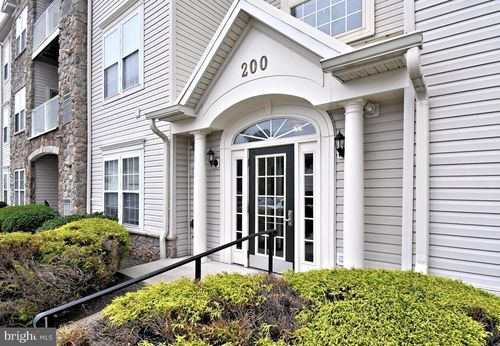 202-200 Beech Blvd, WARRINGTON, PA, 18976-3037 | Card Image