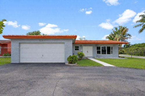 5214 W Park Rd, Hollywood, FL, 33021-3324 | Card Image