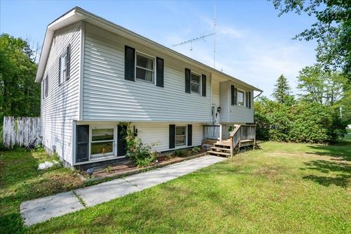 138 Lake St, Swanton, VT, 05488-9653 | Card Image