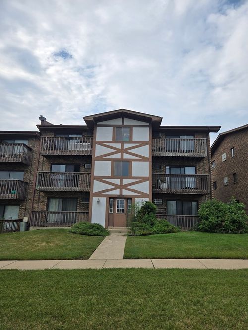 apt-201-3660 W 119th St, Alsip, IL, 60803-3720 | Card Image