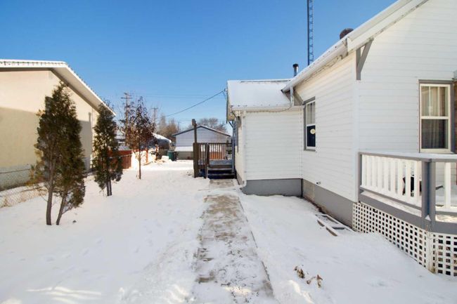 4803 49 Street, Home with 1 bedrooms, 2 bathrooms and 8 parking in Forestburg AB | Image 19