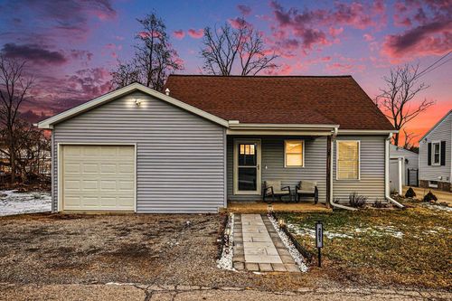 291 Ackerson Lake Dr, Jackson, MI, 49201-8755 | Card Image